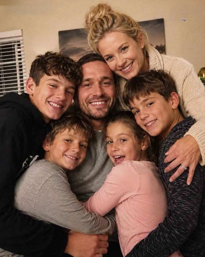 I Adopted My Husband&rsquo;s 4 Little Children … 3-Weeks Later, His Youngest Daughter Grabbed My Wrist and Whispered Something That Made My Blood Run Cold